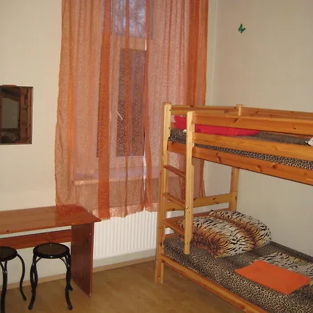 Tiger Hostel *